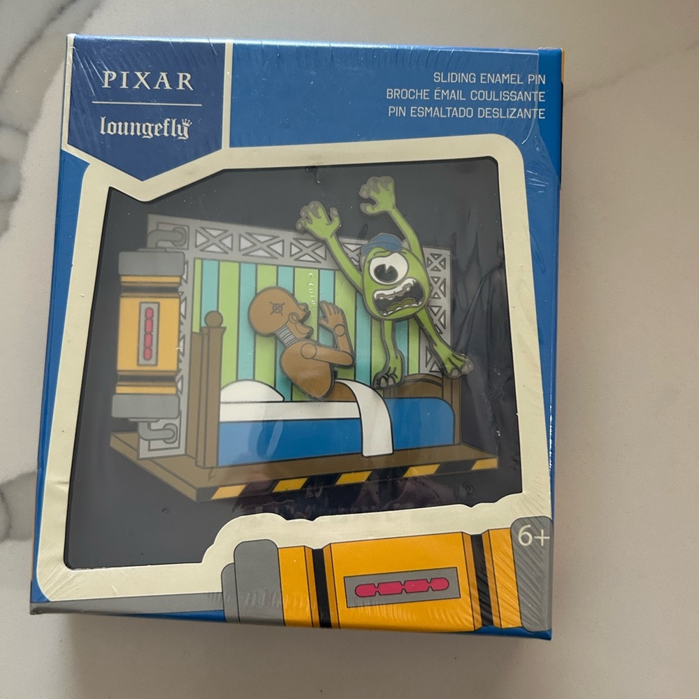 Loungefly Monsters University Limited Edition Jumbo pin
